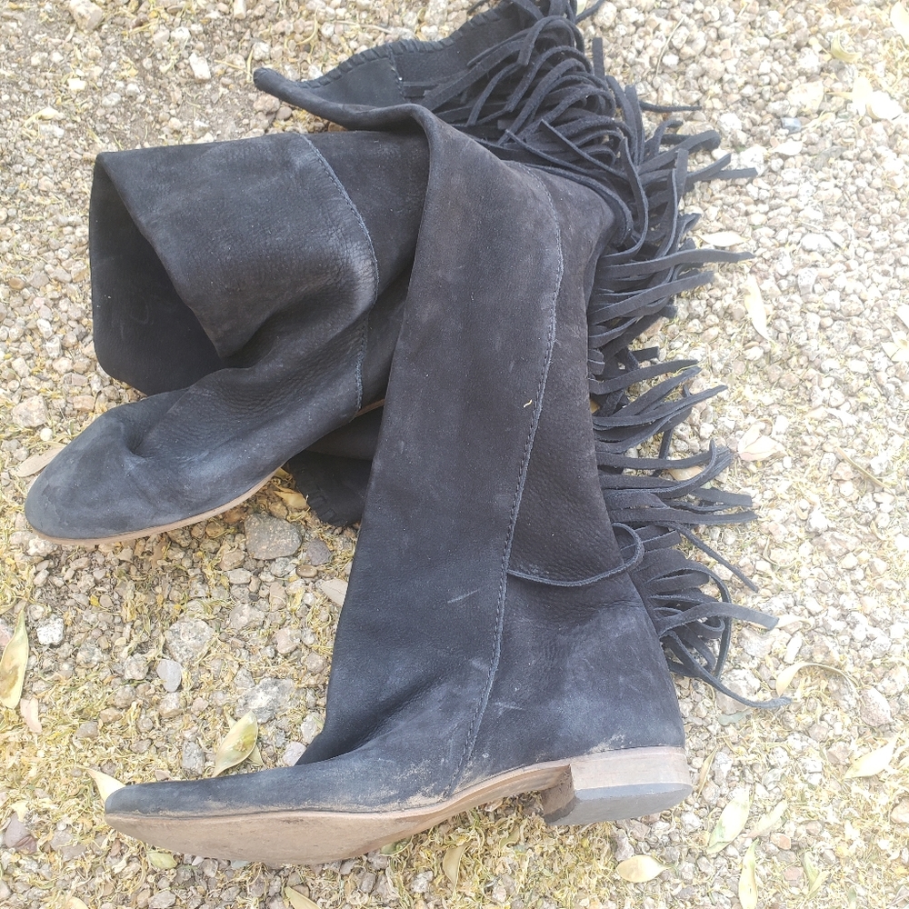 Suede fringe boots